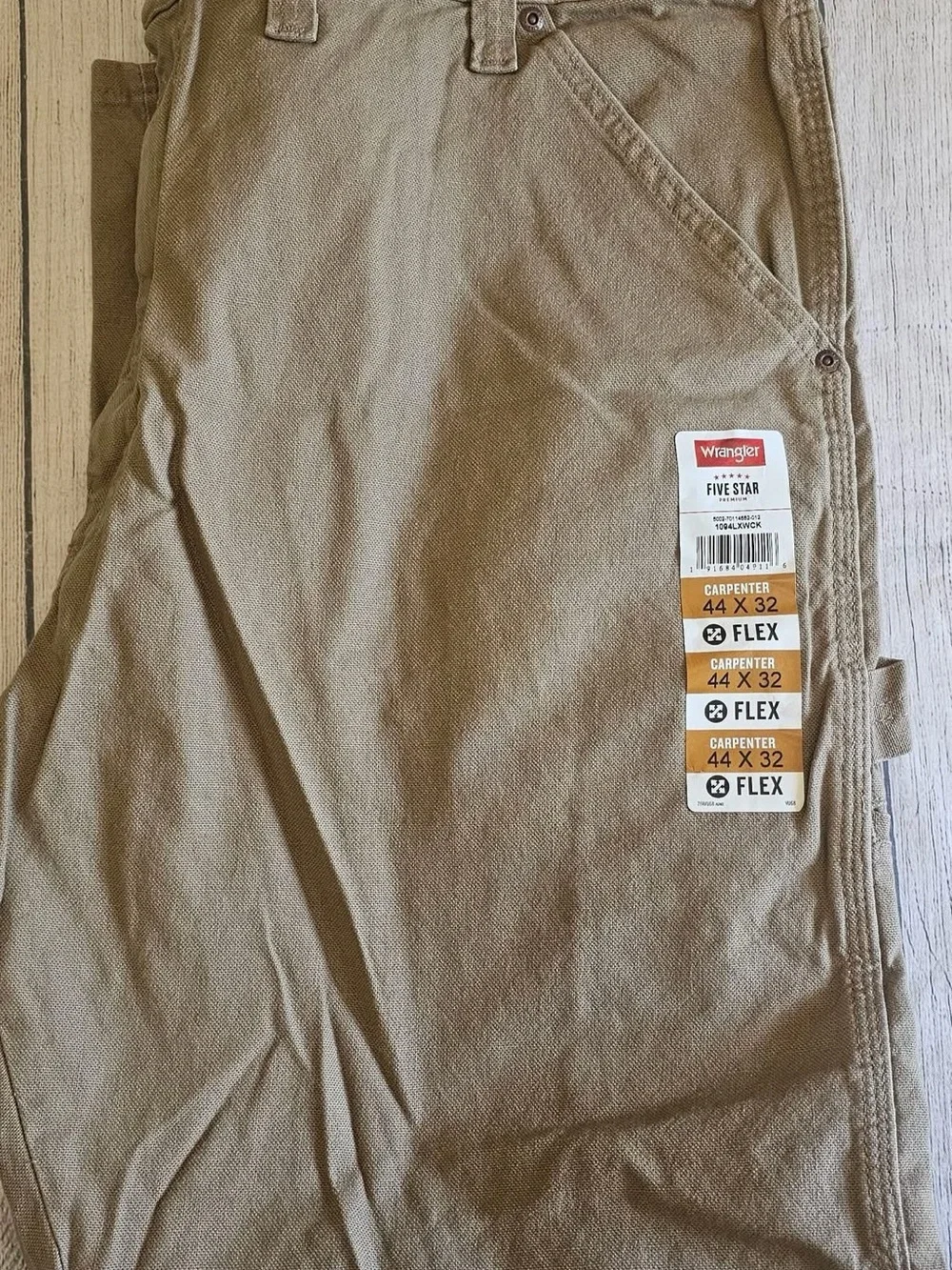 Wrangler Men’s Carpenter Pants in Khaki - Flex Fit